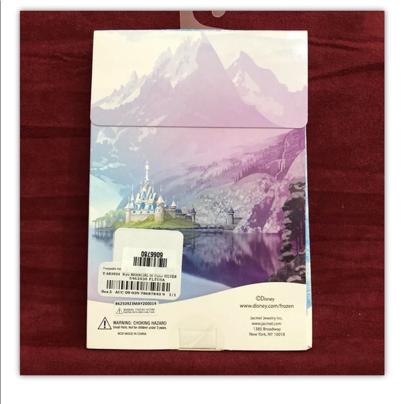 Disney Frozen Pendant Necklace Princess Elsa Oval Boxed Gift - Picture 2 of 6